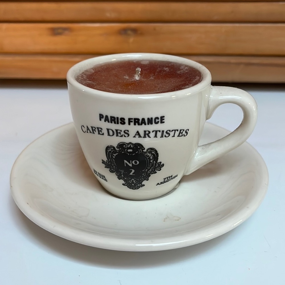 Cafe Des Artists Espresso cup and Saucer Candle